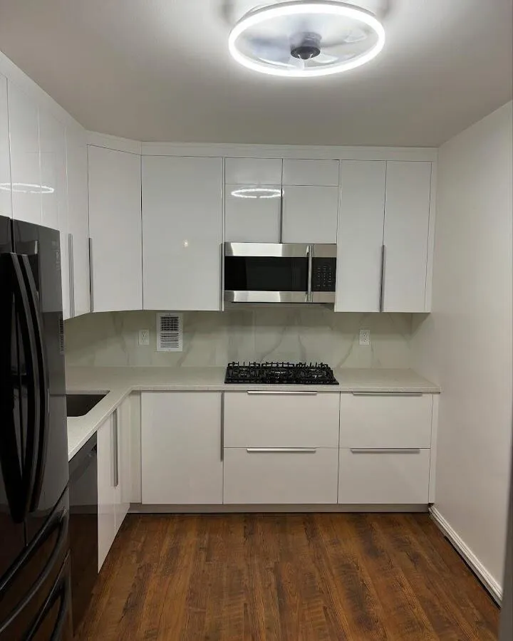 Renovated kitchen with quartz countertops in Sun Village